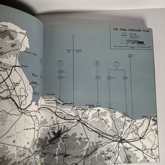 Voices of Valor : D-Day, June 6 1944 by Ronald J. Drez and Douglas Brinkley... - Picture 13 of 13